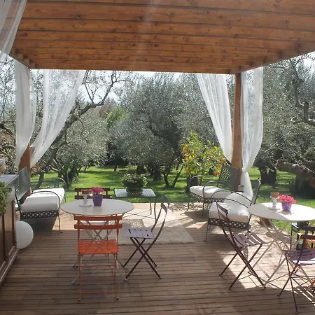 Bed & Breakfast Isola Degli Ulivi